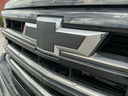 Used 2024 Chevrolet Silverado 1500 High Country w/ Midnight Edition image 16