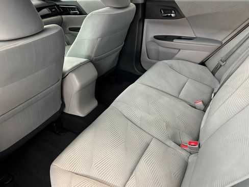 Used 2016 Honda Accord LX image 25