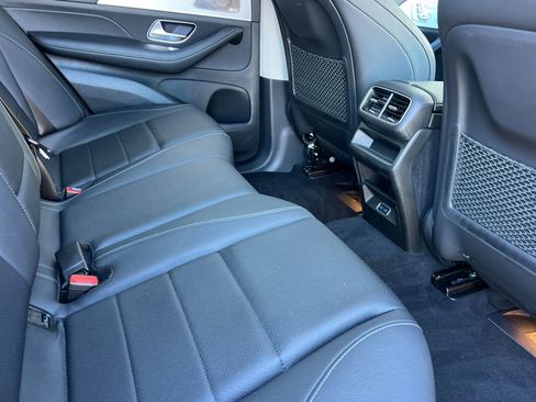 Used 2024 Mercedes-Benz GLE 450 4MATIC image 34