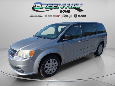 Used 2014 Dodge Grand Caravan SE w/ Quick Order Package 29E SE FWD image 4