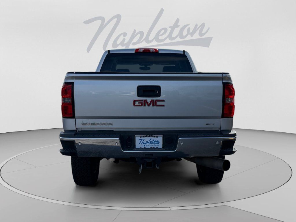 Used 2016 GMC Sierra 2500 SLT w/ Duramax Plus Package AWD/4WD image 4