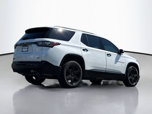 Used 2021 Chevrolet Traverse Premier w/ Redline Edition AWD/4WD image 2