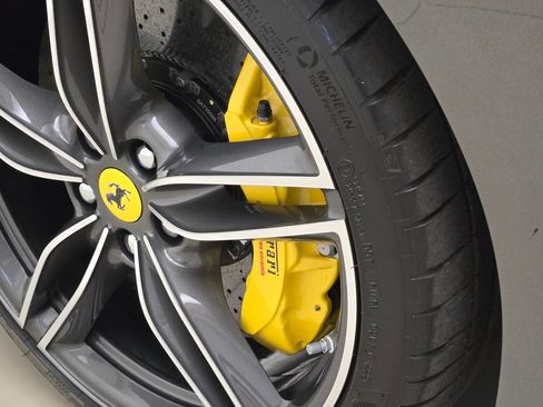 Used 2023 Ferrari Roma RWD image 14