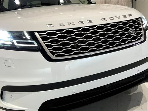 Used 2019 Land Rover Range Rover Velar S image 32