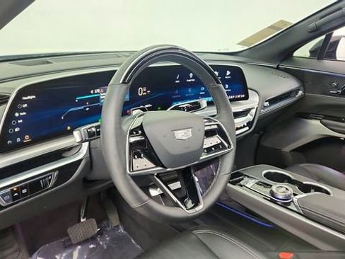 Used 2024 Cadillac Lyriq Sport image 20