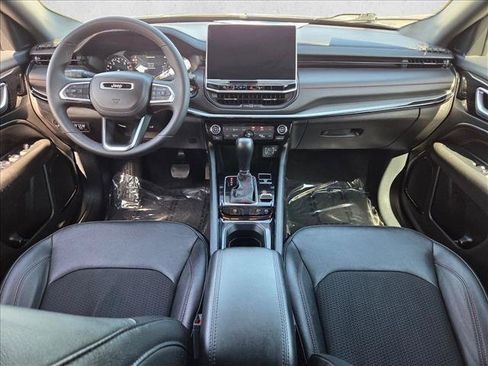 Used 2024 Jeep Compass Trailhawk AWD/4WD image 17