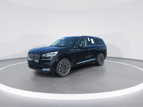 Used 2024 Lincoln Aviator Black Label AWD/4WD image 4