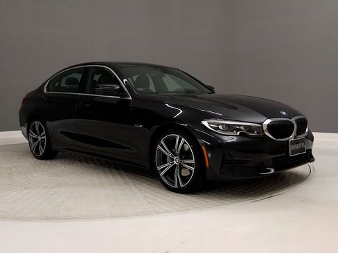 Used 2022 BMW 330e w/ Driving Assistance Package RWD image 5