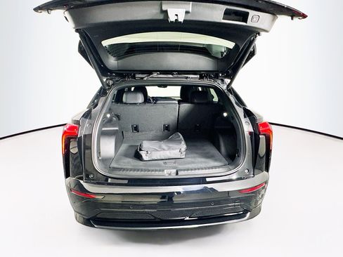 Used 2024 Chevrolet Blazer EV RS image 30