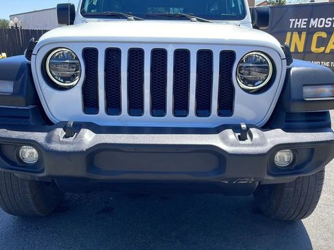Used 2022 Jeep Wrangler Unlimited Sport AWD/4WD image 11