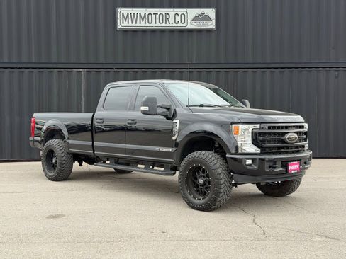 Used 2022 Ford F350 XLT w/ Black Appearance Package image 1