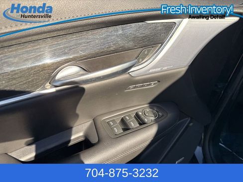 Used 2023 Cadillac XT5 Premium Luxury image 19