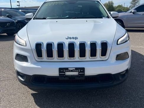 Used 2015 Jeep Cherokee Latitude FWD image 8