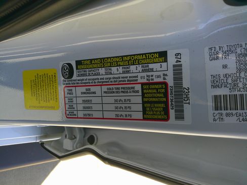 Used 2024 Toyota Tundra Limited image 35