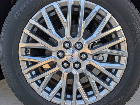 New 2026 GMC Acadia Denali w/ Super Cruise Package image 6