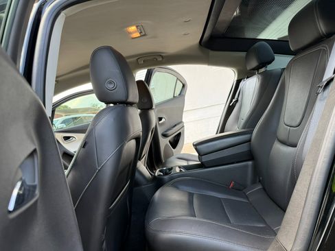 Used 2014 Chevrolet Volt Premium w/ Premium Trim Package image 19