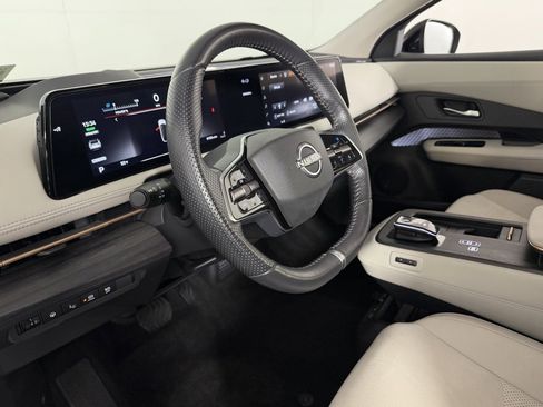 Used 2024 Nissan Ariya FWD image 21