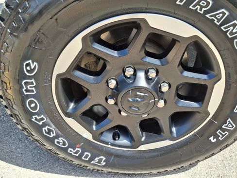 Used 2026 RAM 2500 Laramie AWD/4WD image 21