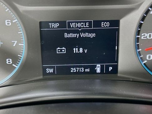 Used 2023 Chevrolet Equinox LS w/ Sport Edition image 17