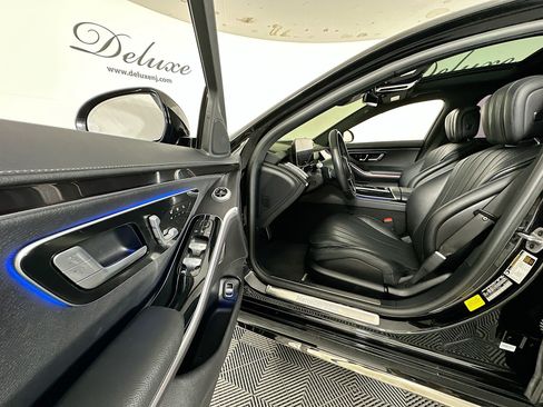 Used 2023 Mercedes-Benz S 500 4MATIC w/ AMG Line image 20
