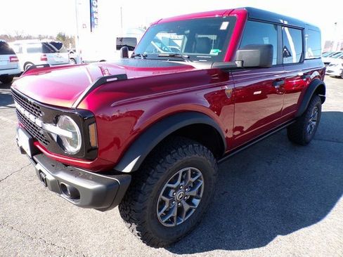 New 2025 Ford Bronco Badlands image 1