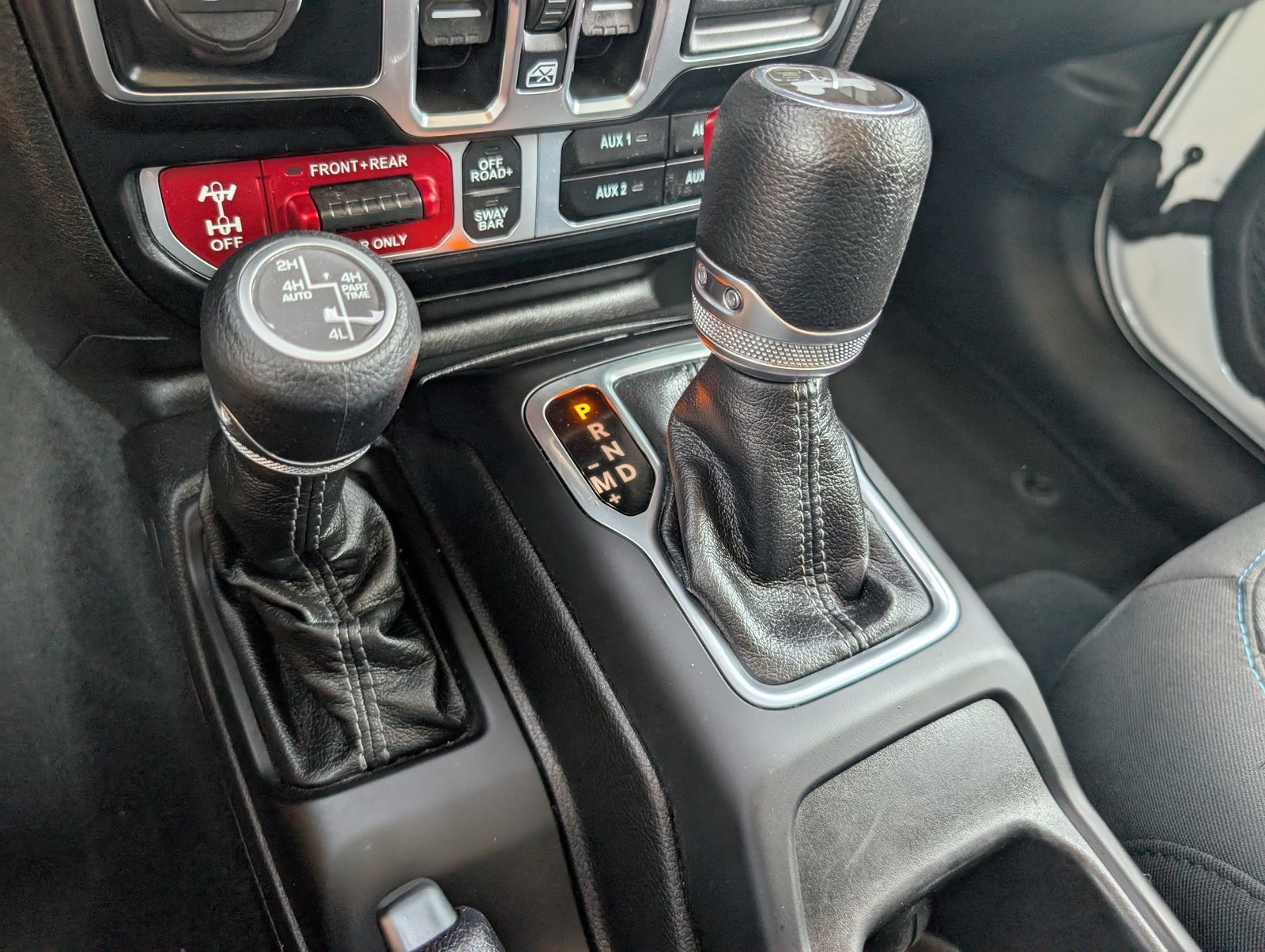 Used 2024 Jeep Wrangler Unlimited Rubicon 4xe AWD/4WD image 21