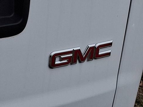 New 2024 GMC Savana 2500 w/ Driver Convenience Package image 10