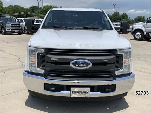 Used 2018 Ford F250 XL w/ Power Equipment Group RWD image 10