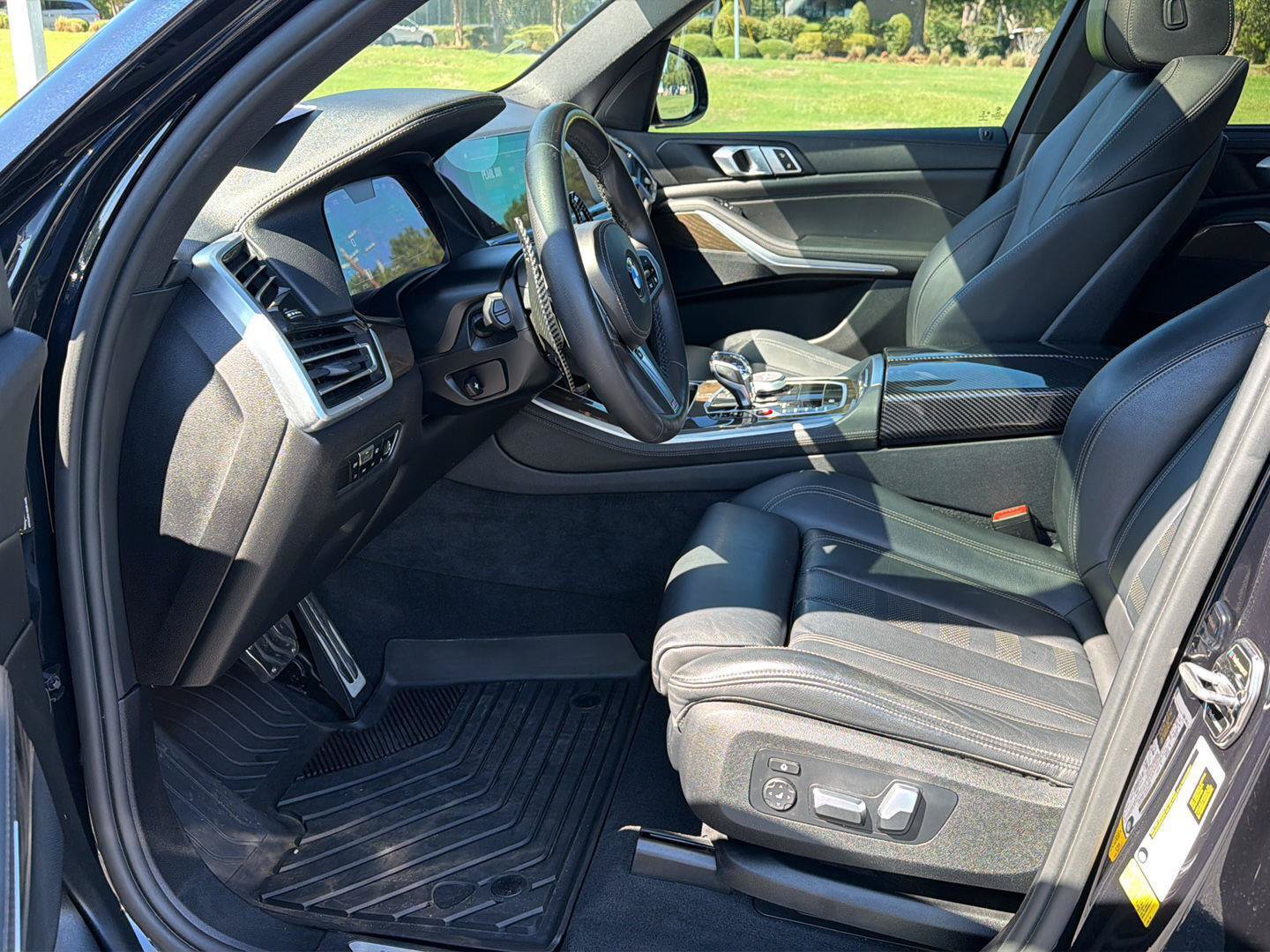 Used 2022 BMW X5 sDrive40i w/ M Sport Package RWD image 10