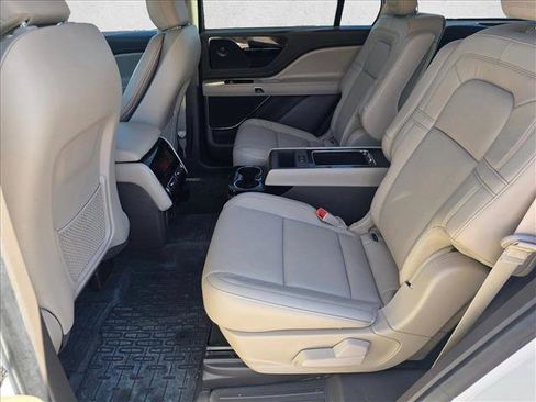 Used 2024 Lincoln Aviator Reserve w/ Equipment Group 201A image 15