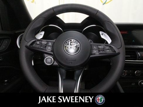 Used 2022 Alfa Romeo Stelvio Sprint AWD/4WD image 15