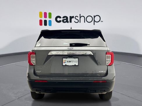 Used 2023 Ford Explorer XLT AWD/4WD image 4