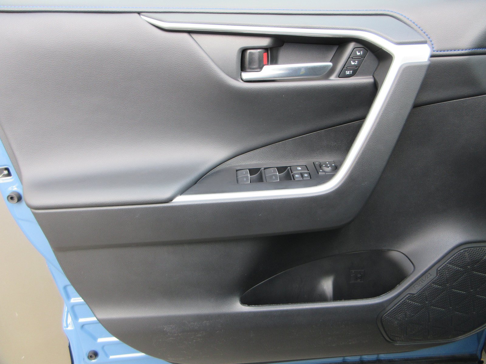 Used 2024 Toyota RAV4 XSE w/ Advanced Technology Package AWD/4WD image 27