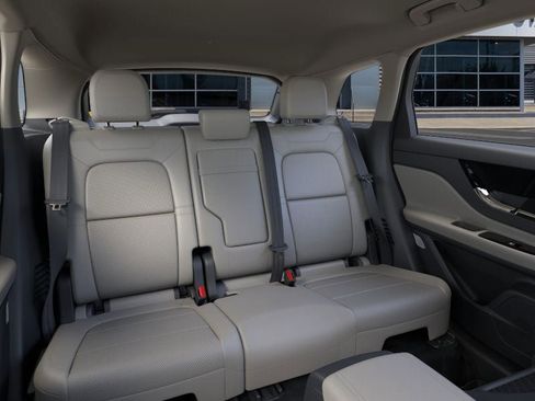 New 2026 Lincoln Corsair Premiere image 11