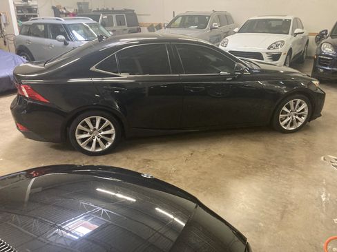 Used 2016 Lexus IS 200t RWD image 8