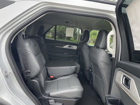 New 2026 Ford Explorer Active w/ Active Comfort Package AWD/4WD image 30