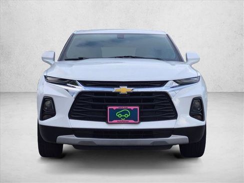Used 2021 Chevrolet Blazer LT FWD image 2