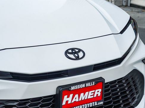 New 2026 Toyota Camry SE FWD image 10