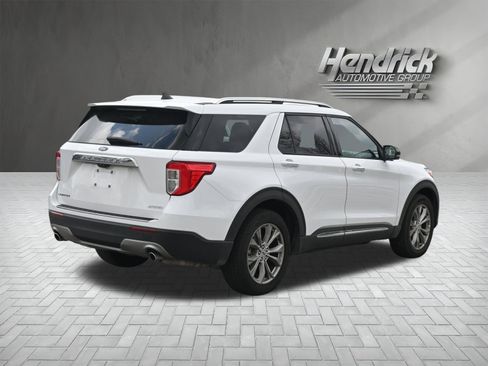 Used 2023 Ford Explorer Limited w/ Equipment Group 301A AWD/4WD image 9