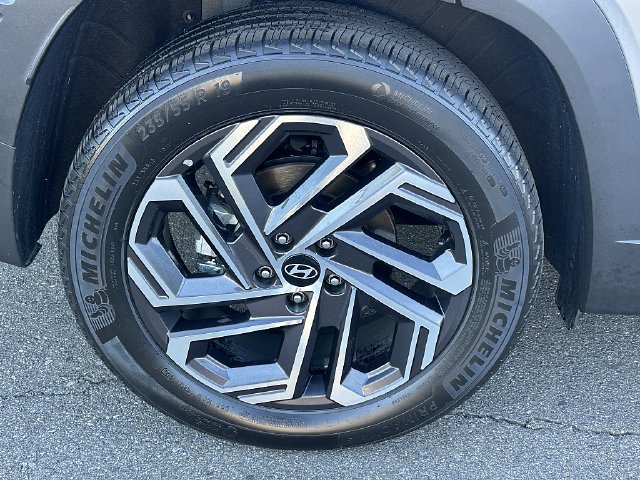 Used 2026 Hyundai Tucson Limited AWD/4WD image 10