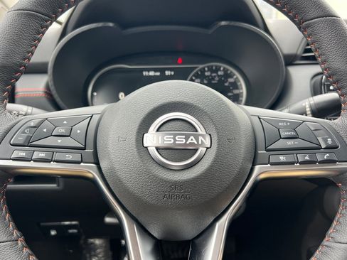 New 2025 Nissan Versa SR w/ Trunk Package image 19