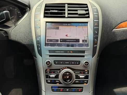 Used 2020 Lincoln MKZ Reserve w/ Luxury Package AWD/4WD image 29