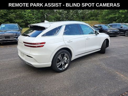 Used 2024 Genesis Electrified GV70 Prestige w/ Prestige Package image 2