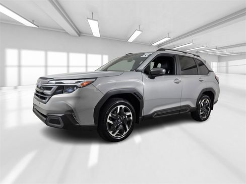 Certified 2025 Subaru Forester Limited image 2