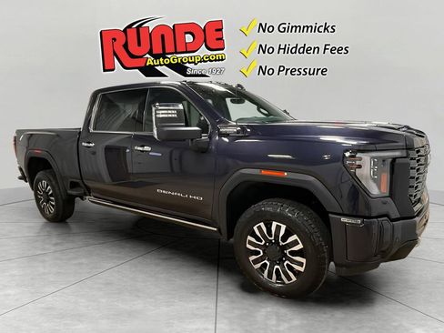 Used 2025 GMC Sierra 2500 Denali Ultimate w/ Max Trailering Package image 7