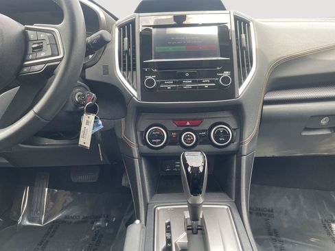 Used 2022 Subaru Crosstrek 2.0i Premium w/ Popular Package #4A AWD/4WD image 17