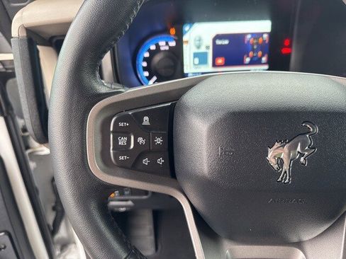 Used 2022 Ford Bronco Wildtrak image 23