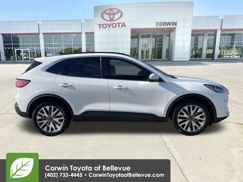 Used 2021 Ford Escape Titanium AWD/4WD image 6