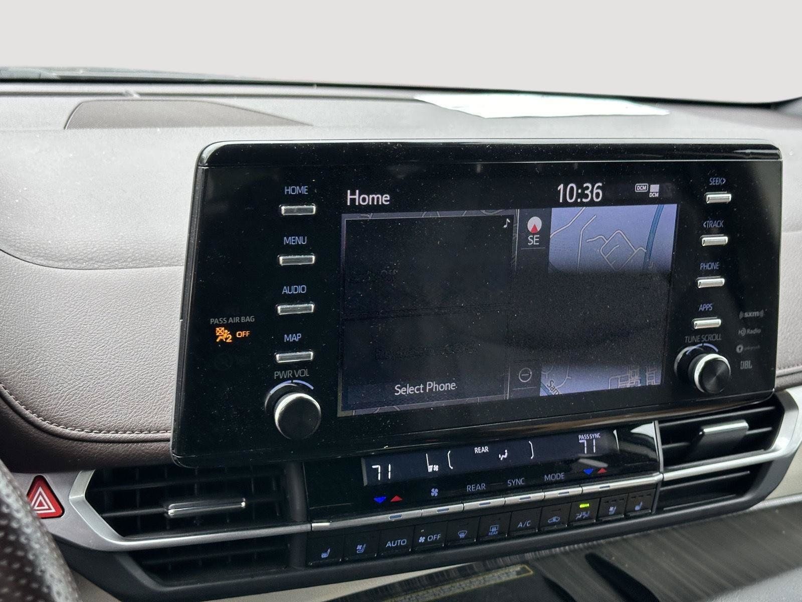 Used 2023 Toyota Sienna Platinum AWD/4WD image 11