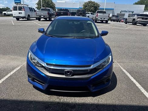 Used 2018 Honda Civic EX-T image 2